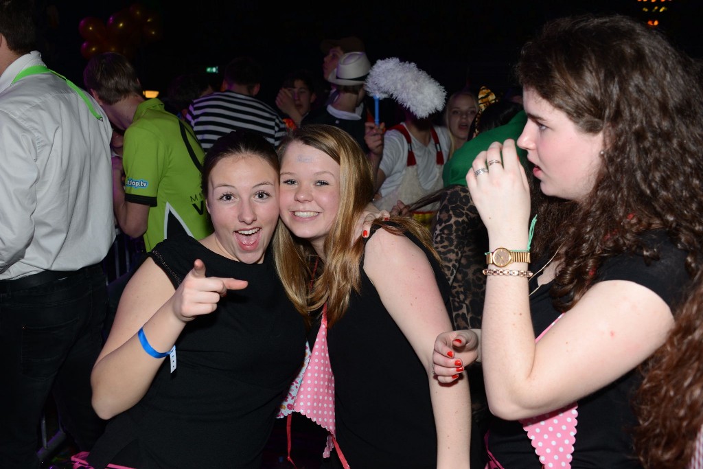 ../Images/Jubileum feest 5x11 560.jpg